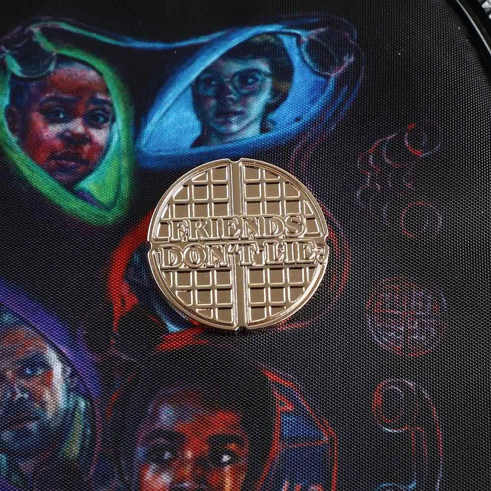 Bioworld Stranger Things Retro TV ITA Mini Backpack 9 Bioworld Stranger Things Retro TV ITA Mini Backpack