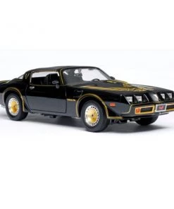 Toy Wonders Movies Smokey & The Bandit II Pontiac 1980 1/18 Scale Model Car