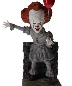 Royal Bobbles Pennywise IT Chapter Two Bobblehead