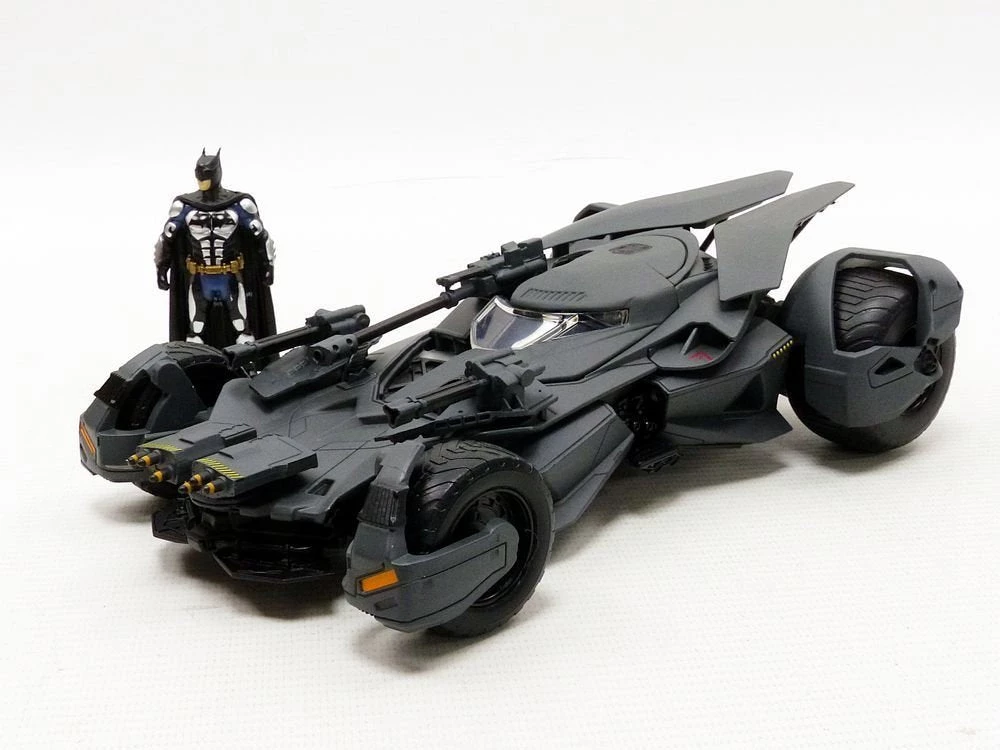 Toy Wonders Jada Toys DC Comic Justice League Batmobile With Tact Suit Batman Figure DC Comics 3 Toy Wonders Jada Toys DC Comic Justice League Batmobile With Tact Suit Batman Figure DC Comics
