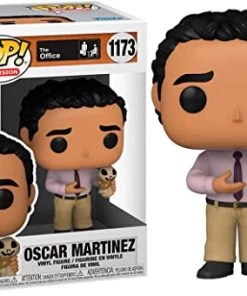 Funko POP TV: The Office- Oscar W/Scarecrow Doll