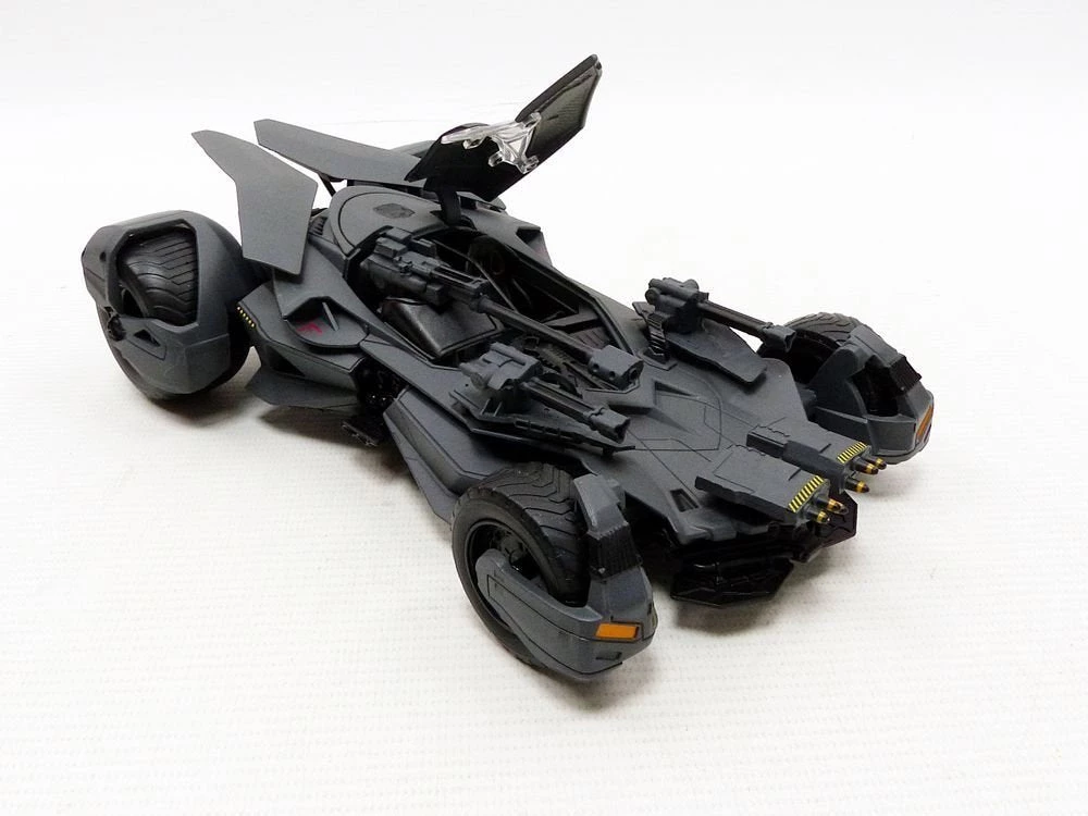 Toy Wonders Jada Toys DC Comic Justice League Batmobile With Tact Suit Batman Figure DC Comics 7 Toy Wonders Jada Toys DC Comic Justice League Batmobile With Tact Suit Batman Figure DC Comics