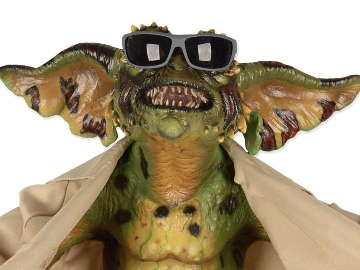 NECA Gremlins 2 Prop Replica - 30" Stunt Puppet Flasher Gremlin 5 NECA Gremlins 2 Prop Replica - 30" Stunt Puppet Flasher Gremlin