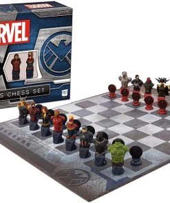 USAopoly Marvel Super Heroes & Villains Chess Set