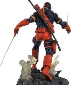 Diamond DC Gallery Deathstroke PVC Figure DC Comics