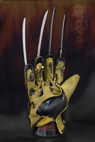 NECA Movies Nightmare On Elm Street (1984) - Prop Replica Freddy Glove 5 NECA Movies Nightmare On Elm Street (1984) - Prop Replica Freddy Glove