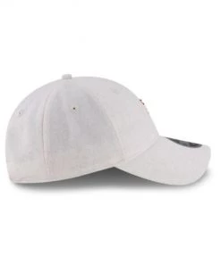 New Era Disney Minnie Mouse Team Badged 9 Twenty Adjustable Hat 8 New Era Disney Minnie Mouse Team Badged 9 Twenty Adjustable Hat