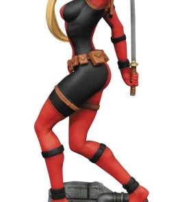 Diamond Marvel - Lady Deadpool Gallery PVC Figure