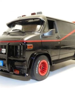 Toy Wonders TV Series The A-Team 1983 GMC Vandura 1:18 Scale Model Car