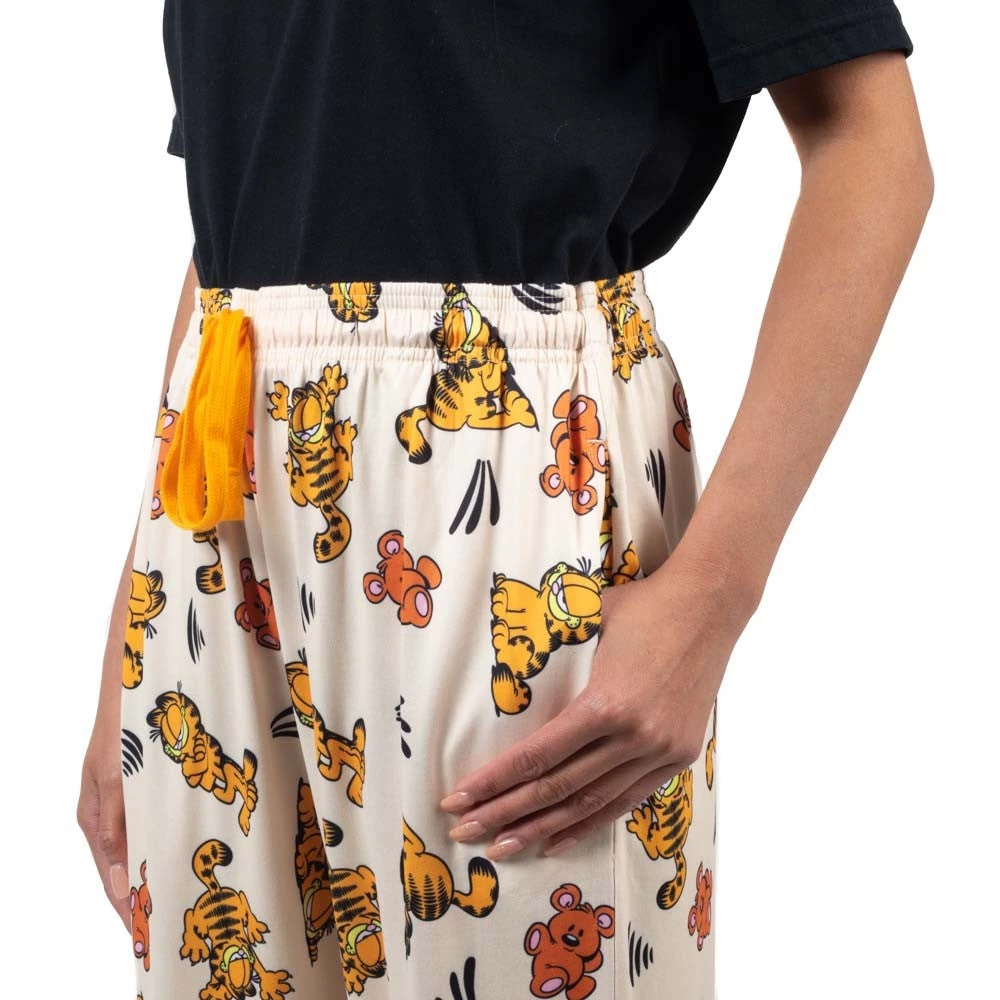 Bioworld Garfield Juniors All Over Print Sleep Pants 6 Bioworld Garfield Juniors All Over Print Sleep Pants