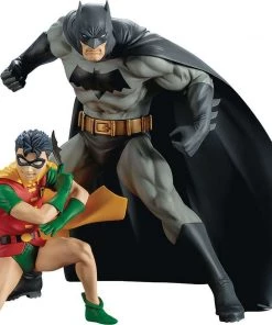 Kotobukiya Batman And Robin Two Pack ARTFX+ Statue 1/10 Scale Pre-Painted Figure
