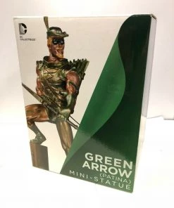 Diamond DC Collectables Green Arrow (Patina) Porcelain Mini-Statue