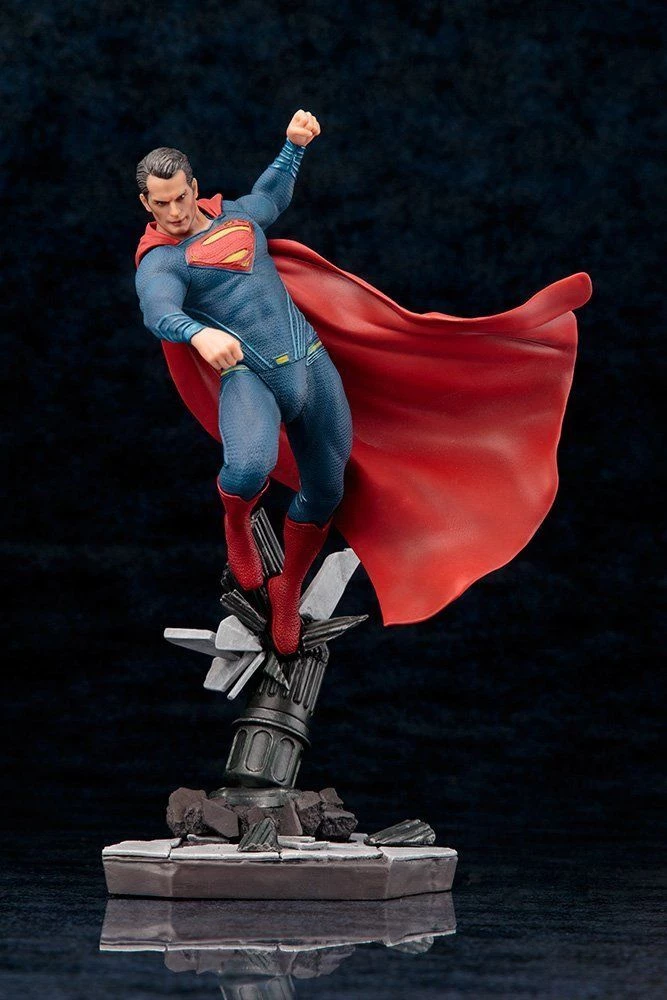 Kotobukiya Superman - Batman V Superman: Dawn Of Justice ARTFX+ Statue 1/10 Scale Pre-Painted Figure 4 Kotobukiya Superman - Batman V Superman: Dawn Of Justice ARTFX+ Statue 1/10 Scale Pre-Painted Figure