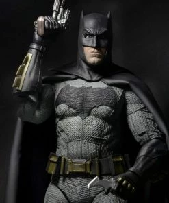 NECA DC Batman V Superman - Batman 1/4 Scale Figure