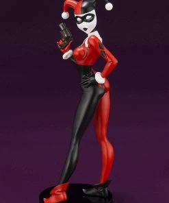 Kotobukiya DC Comics Batman: The Animated Series Harley Quinn Artfx+ Statue Collectible Statue
