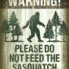 Desperate Enterprises Inc Movies Sasquatch - Don't Feed Tin Sign