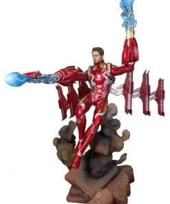 Diamond Marvel Avengers: Infinity War - UNMASKED Iron Man Mk50 PVC Figure